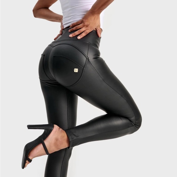 Freddy Jeans WR.UP® Faux Leather High Waisted Zip Up Pants XXS black - Picture 1 of 5